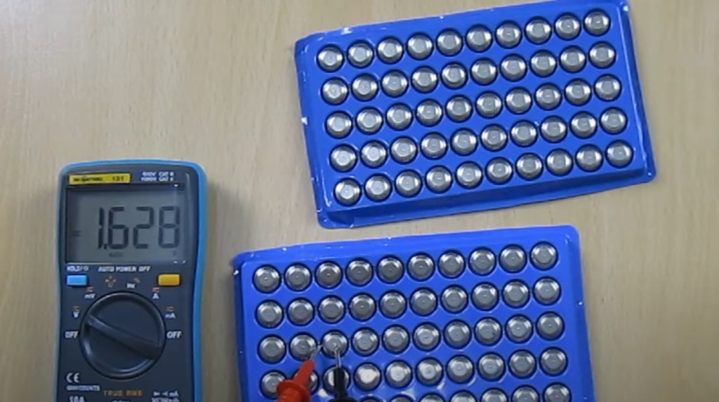 What Should You Consider When Buying LR41 vs. LR44 Batteries: