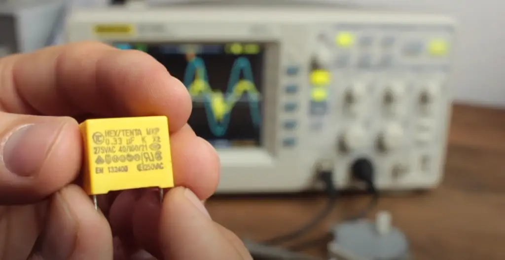 Tutorial on How to Charge Capacitor without Resistor