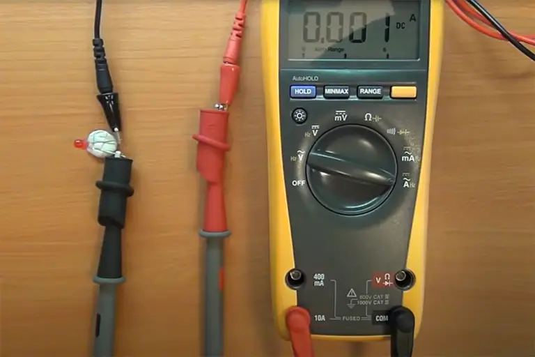 How to Test a Breaker With a Multimeter? ElectronicsHacks