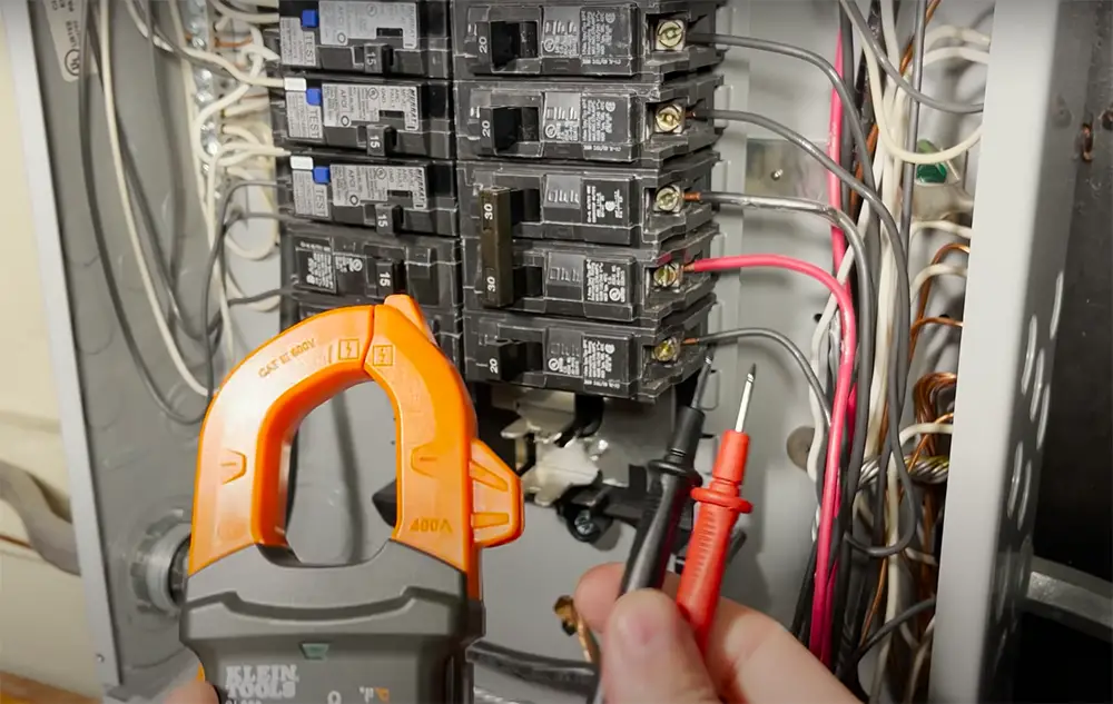 Test a Circuit Breaker With a Digital Multimeter