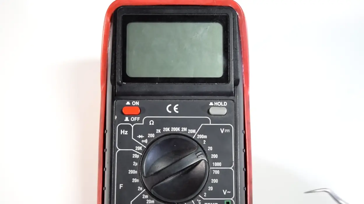 Multimeter vs. Voltmeter What’s the Difference? ElectronicsHacks