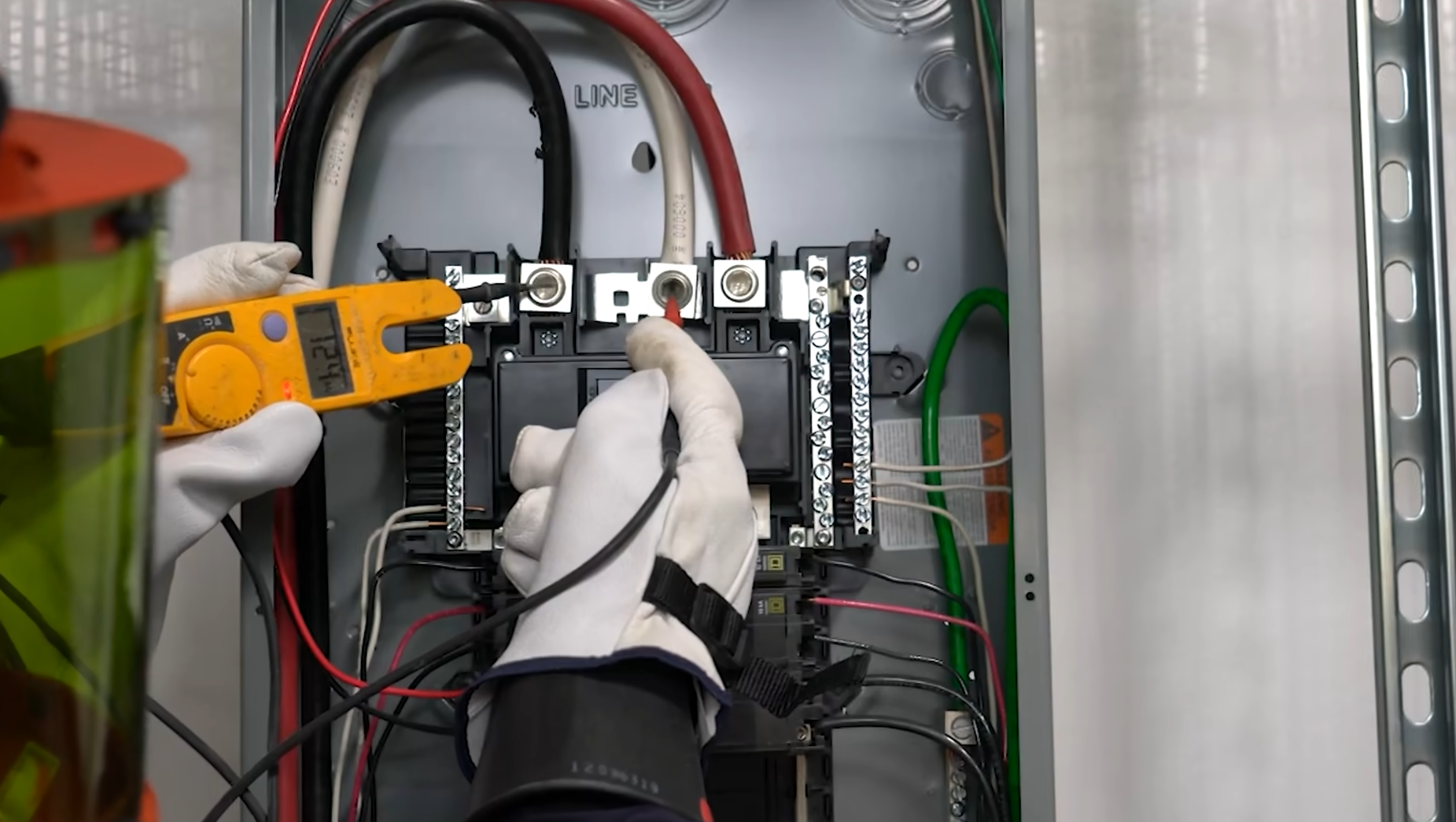 Residential vs. Commercial Electrician What’s the Difference