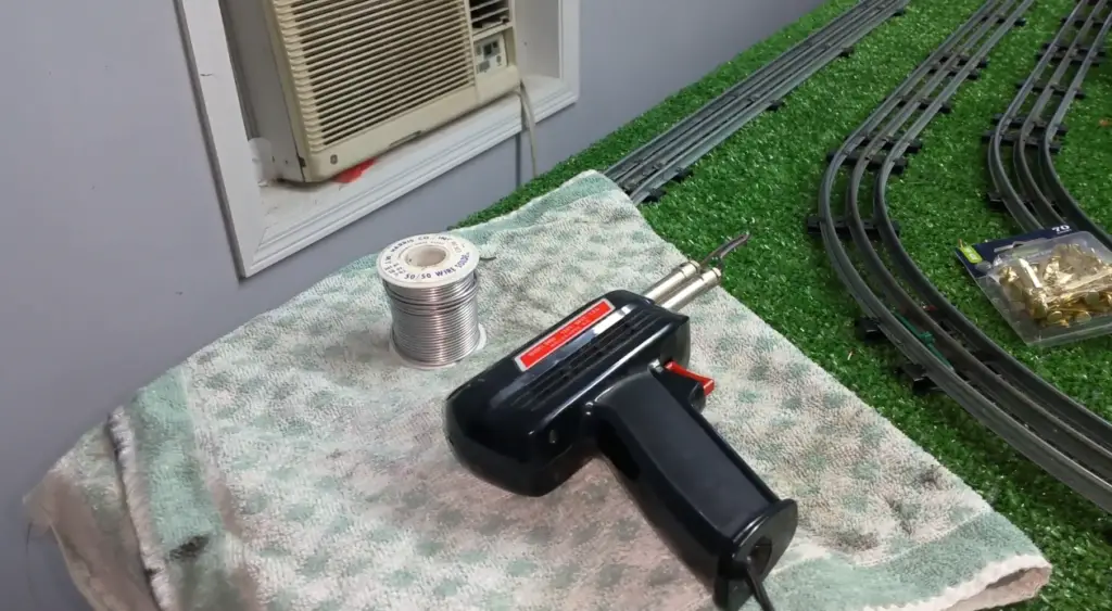 How Does Soldering Iron’s Heating Element Wiring Work?