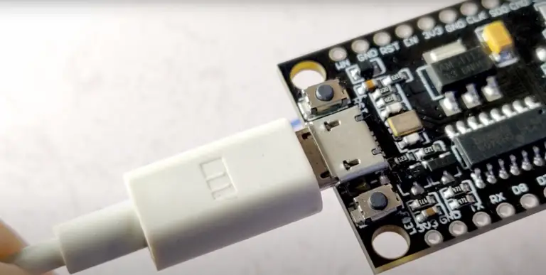 ESP32 Vs. ESP8266: What’s The Difference? - ElectronicsHacks