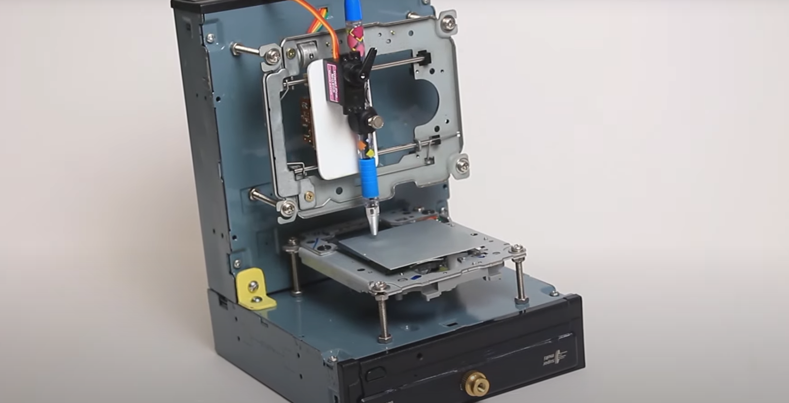 How to Build a CNC Machine With Arduino? - ElectronicsHacks