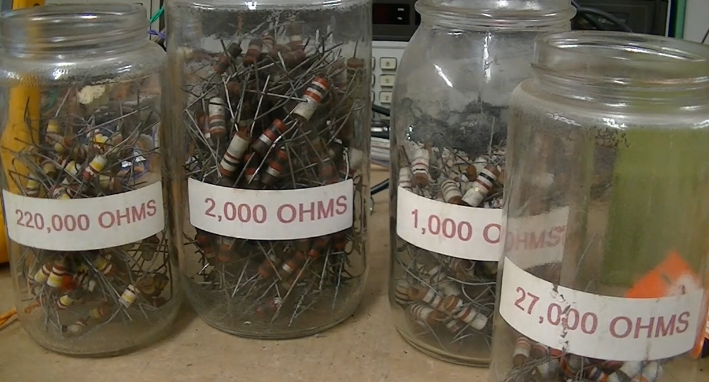 Carbon Film vs. Metal Film Resistor What’s the Difference