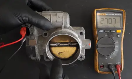 How to Test a Throttle Position Sensor With a Multimeter