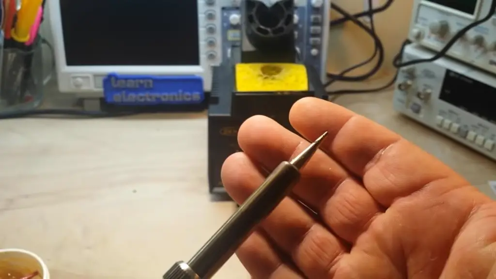 Reasons Why Your Soldering Iron is Not Melting Solder