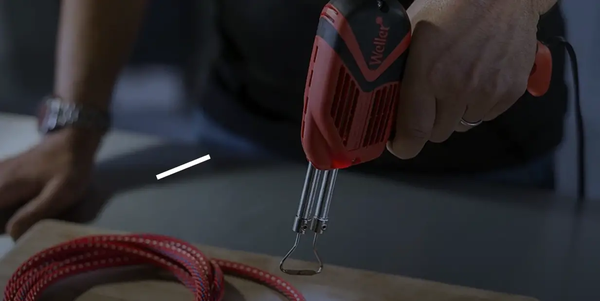 Soldering Iron vs. Gun What’s the Difference? ElectronicsHacks
