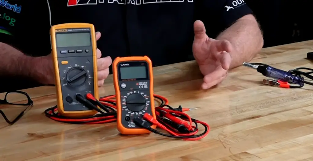 Which is Better: a Test Light or Multimeter?