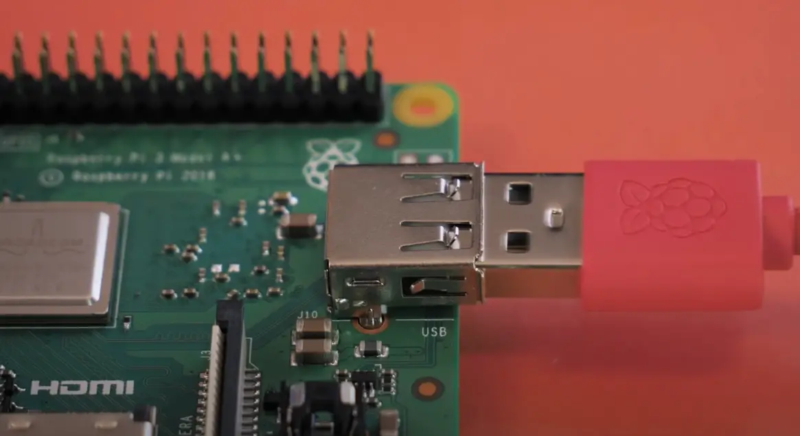 How to Identify Raspberry Pi Model? - ElectronicsHacks