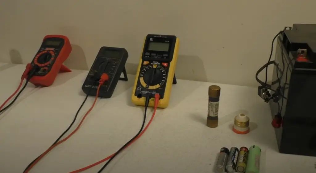 How To Test An AVR With A Multimeter?