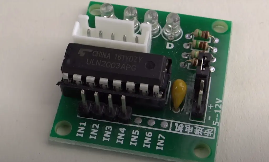 Controlling a NEMA17 Stepper Motor With Arduino