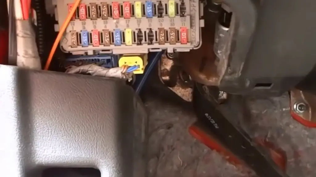 How to Replace a Blown Fuse?