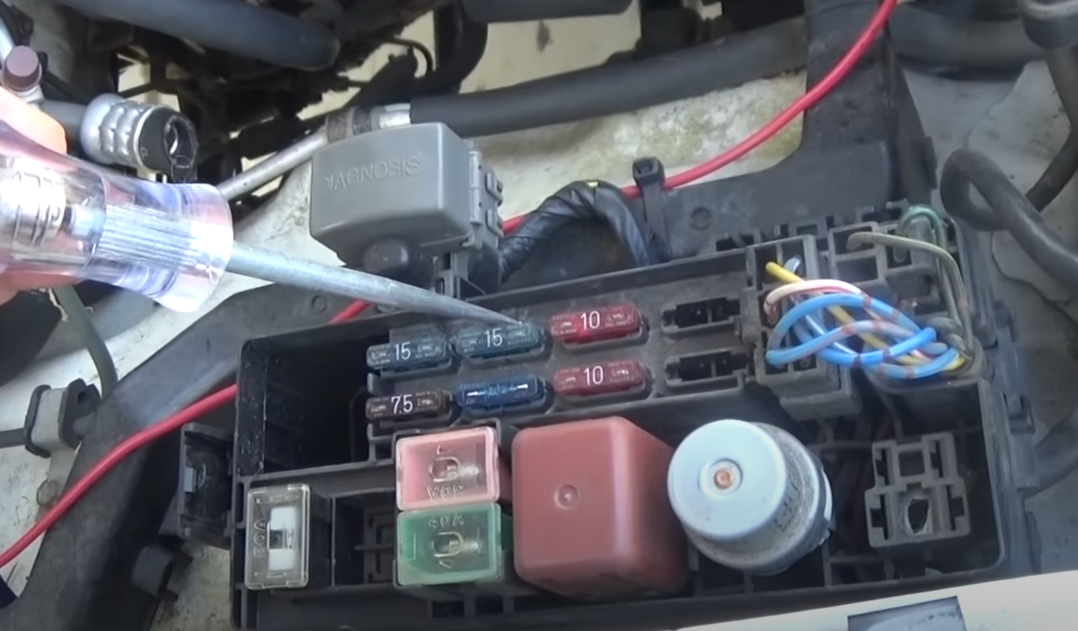 How to Fix a Blown Fuse? ElectronicsHacks