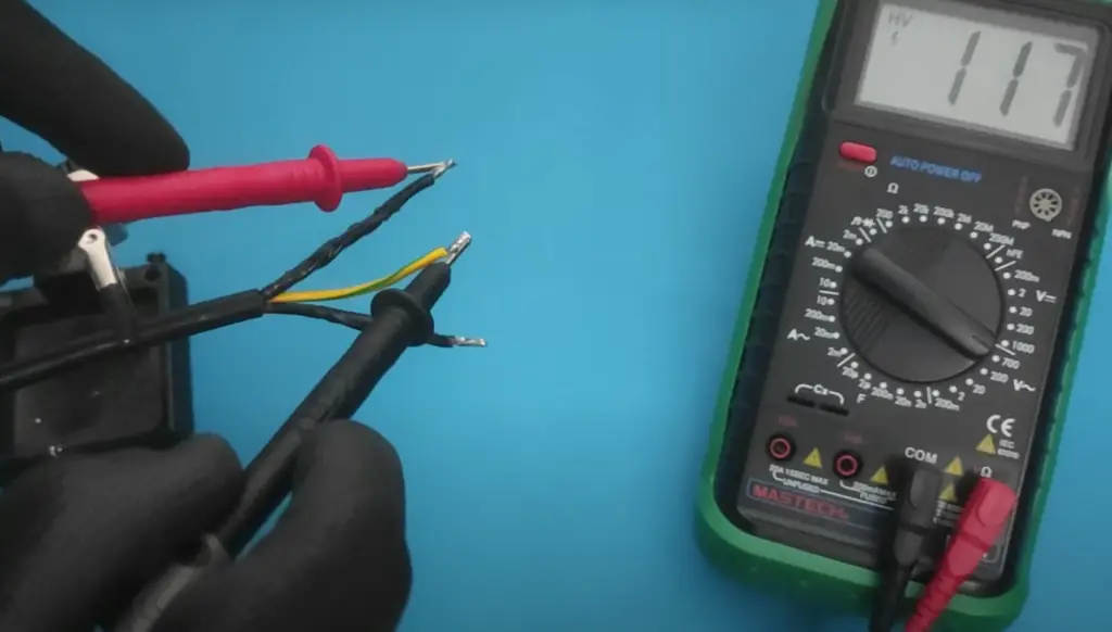 Can You Connect Green Wire To White/Black Wire?