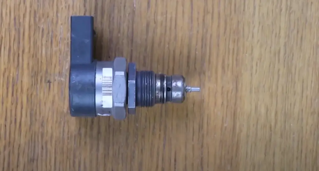 How To Replace A Fuel Rail Pressure Sensor If Necessary?