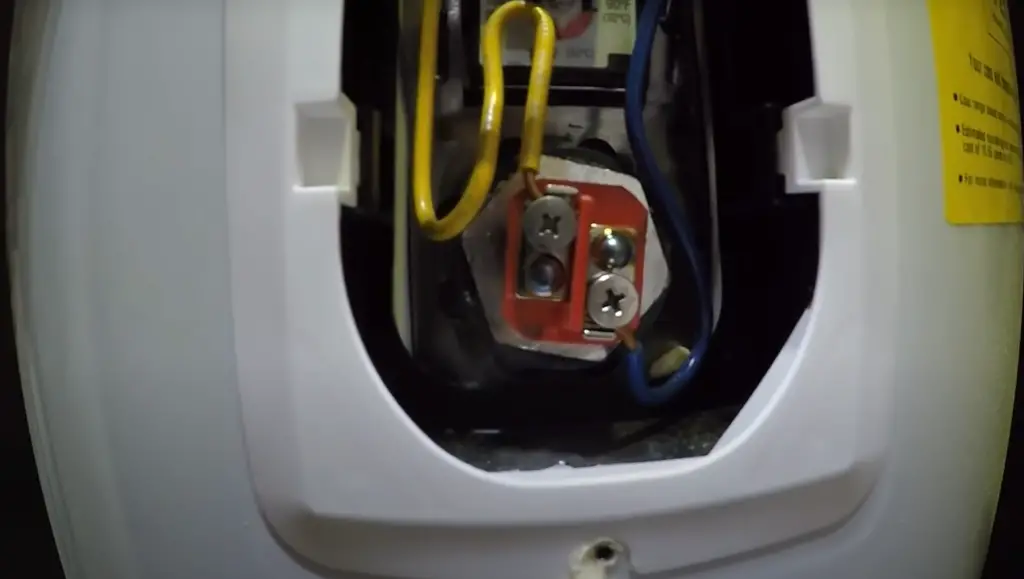 How To Test Water Heater Element Without Multimeter