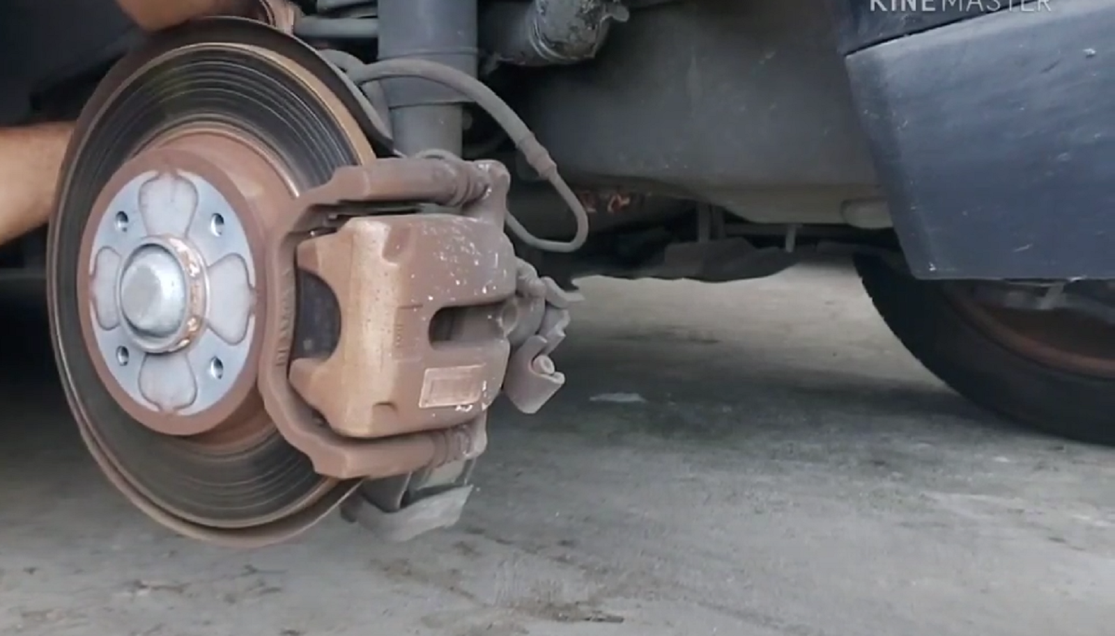 How to Test an ABS Sensor With a Multimeter? ElectronicsHacks