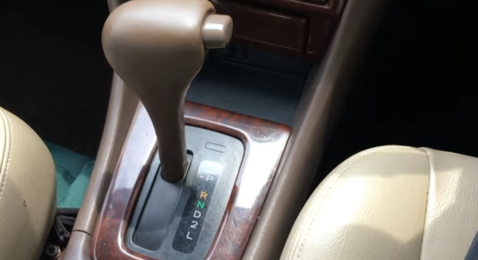 What Fuse Controls the Gear Shift Light? ElectronicsHacks