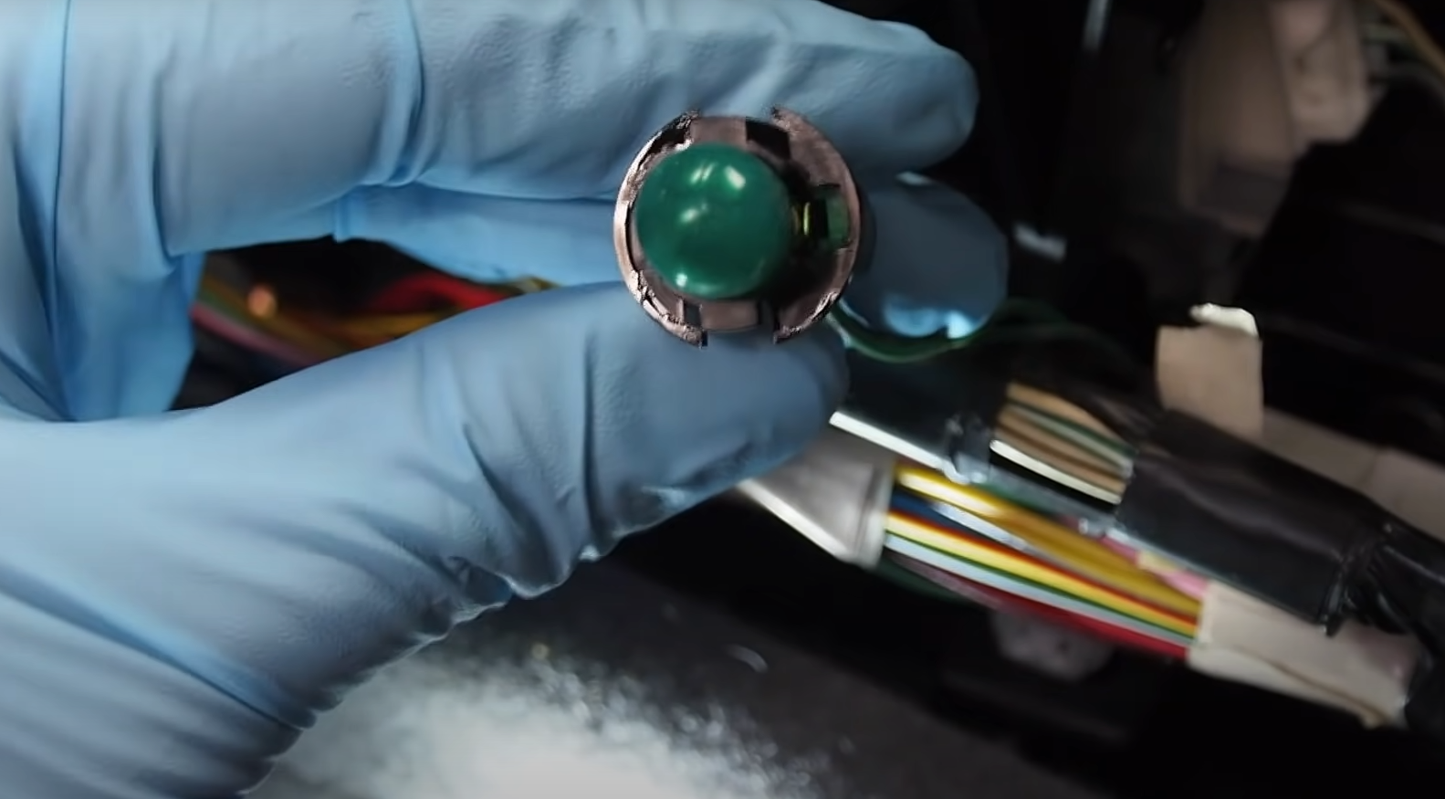 What Fuse Controls the Gear Shift Light? ElectronicsHacks