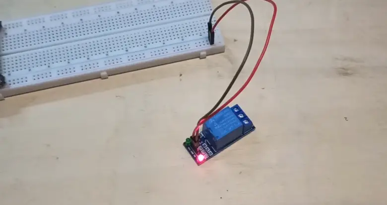 What Is a 5V Relay Module? - ElectronicsHacks