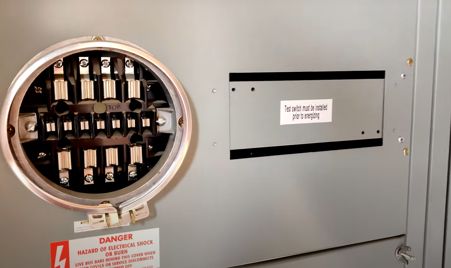 What Is a Switchgear? ElectronicsHacks