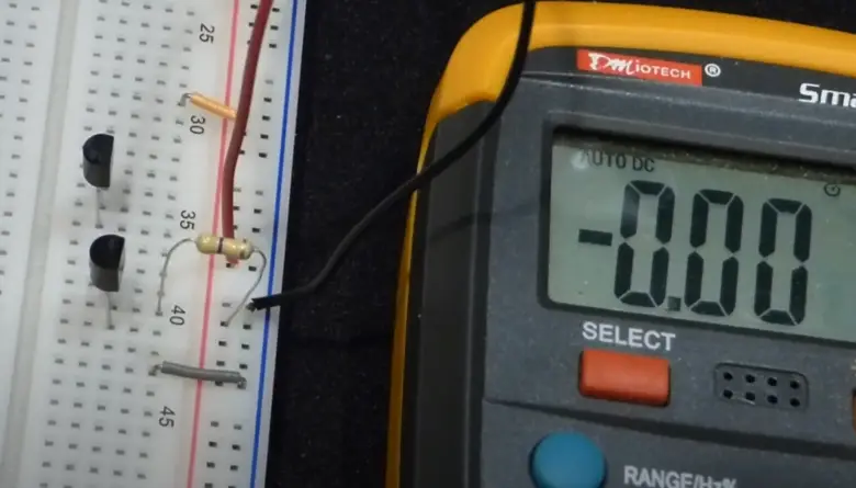 2N3904 Transistor Pinout - ElectronicsHacks