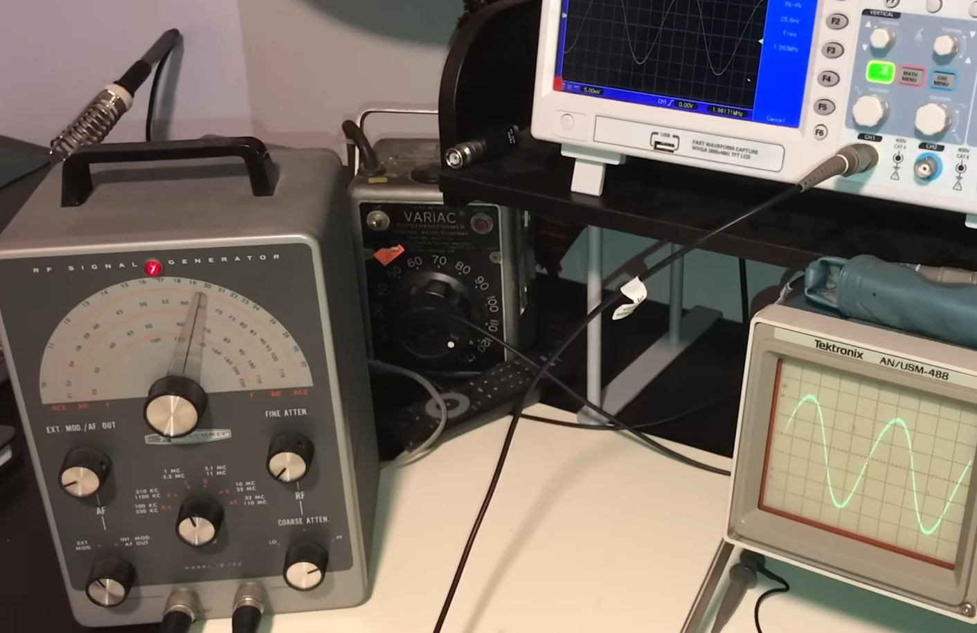 Digital vs analog oscilloscope what s the difference electronicshacks