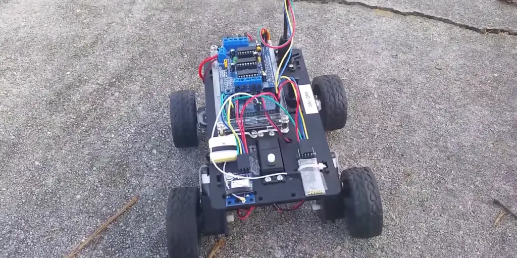 How to Build a GPS Controlled Robot With An Arduino
