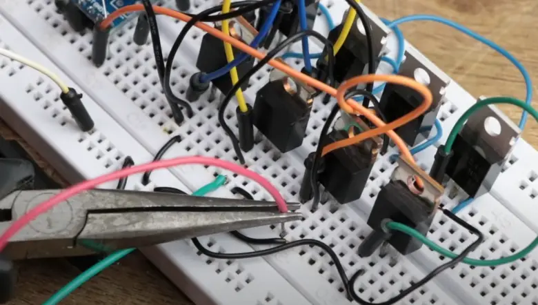 Guide to NEMA 17 Stepper Motor Wiring - ElectronicsHacks