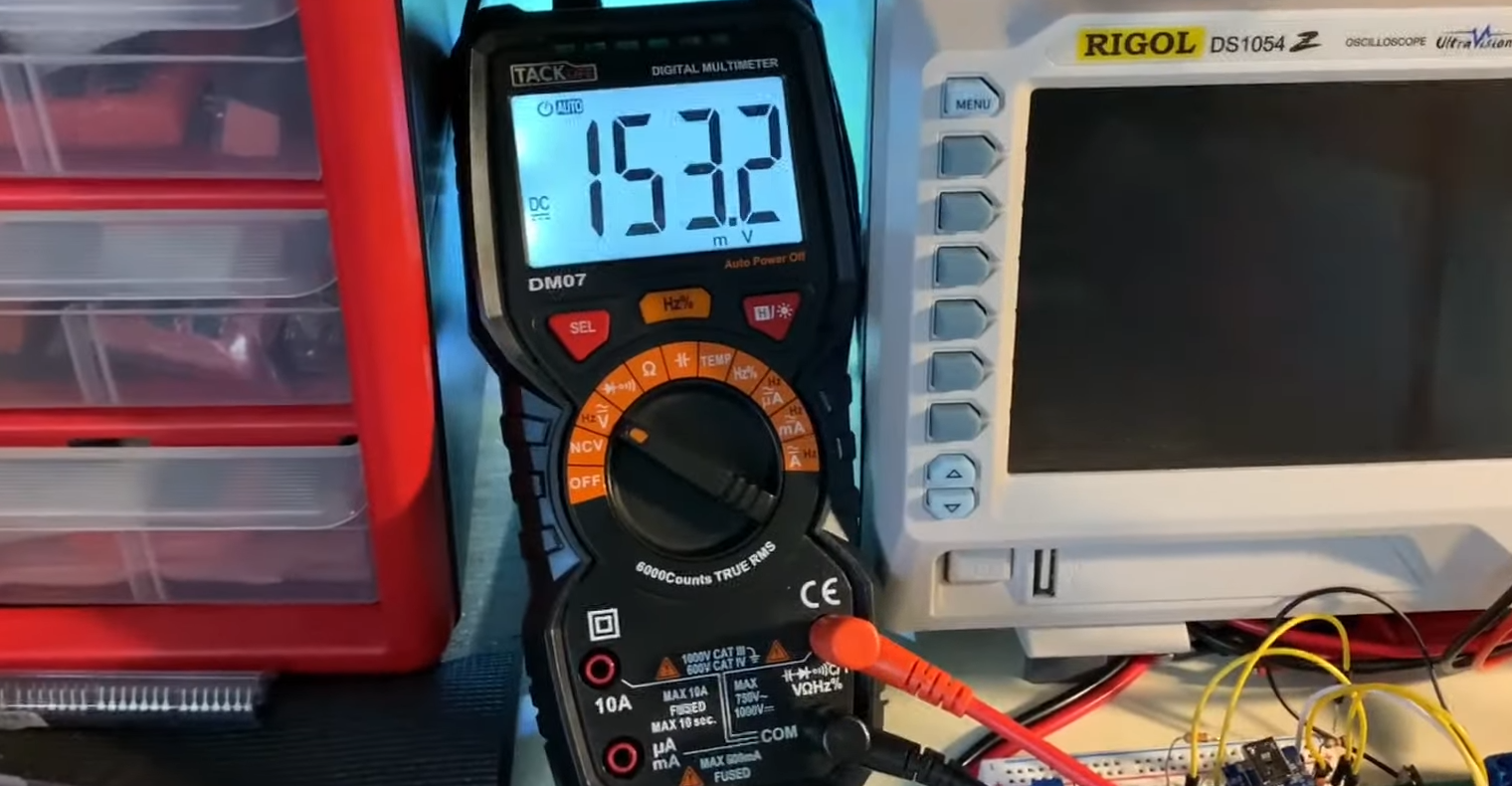 How Long Do Capacitors Hold a Charge? ElectronicsHacks