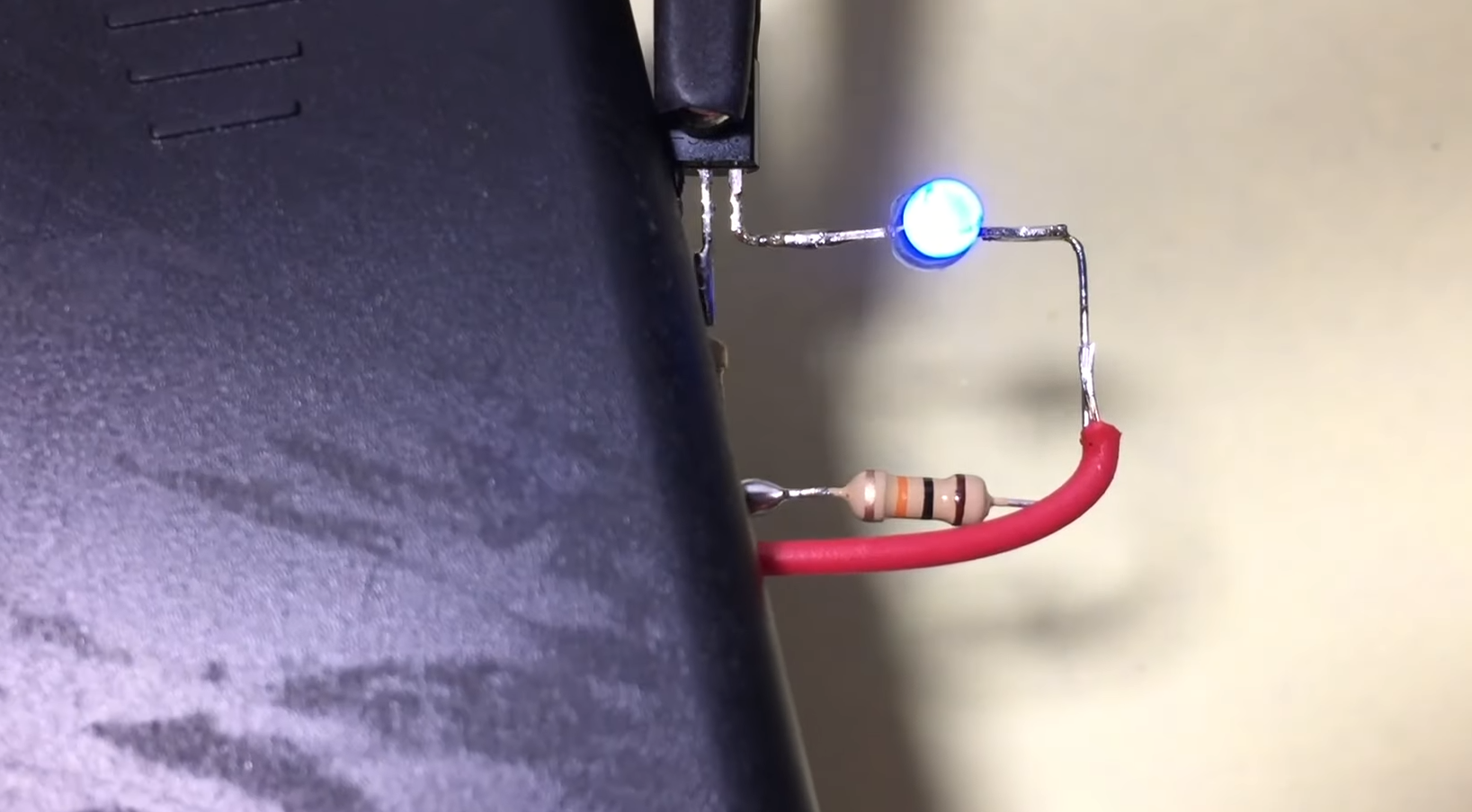 How to Make an Automatic Night Light Circuit? ElectronicsHacks