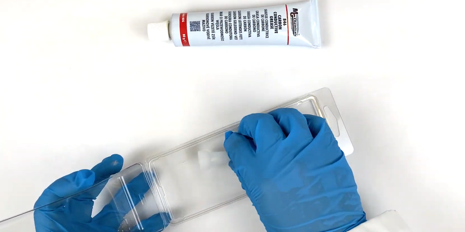 Is Dielectric Grease Conductive? ElectronicsHacks