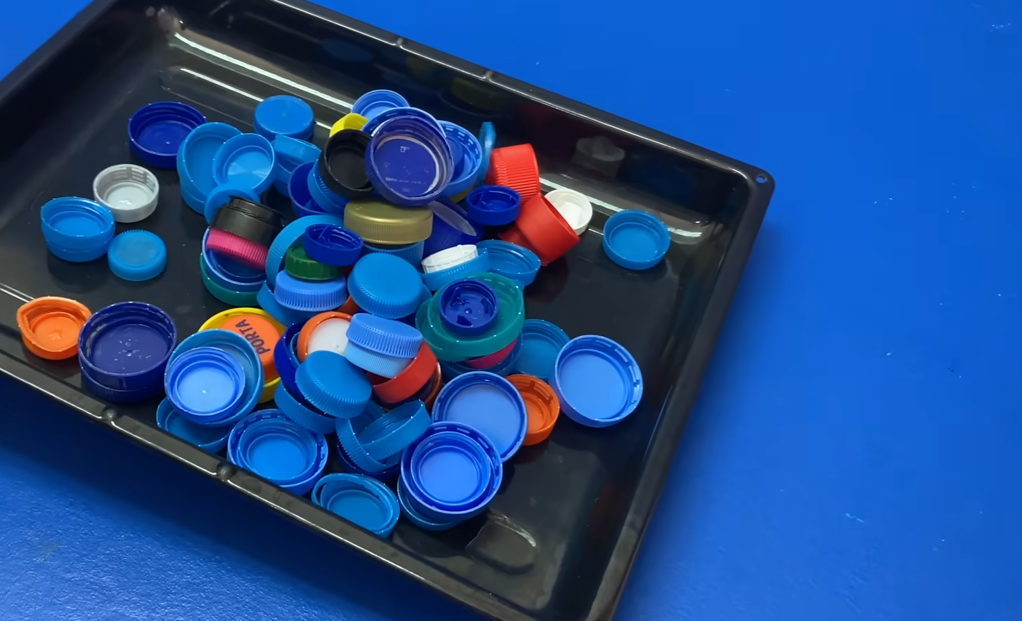 Is Plastic a Conductor or Insulator? ElectronicsHacks