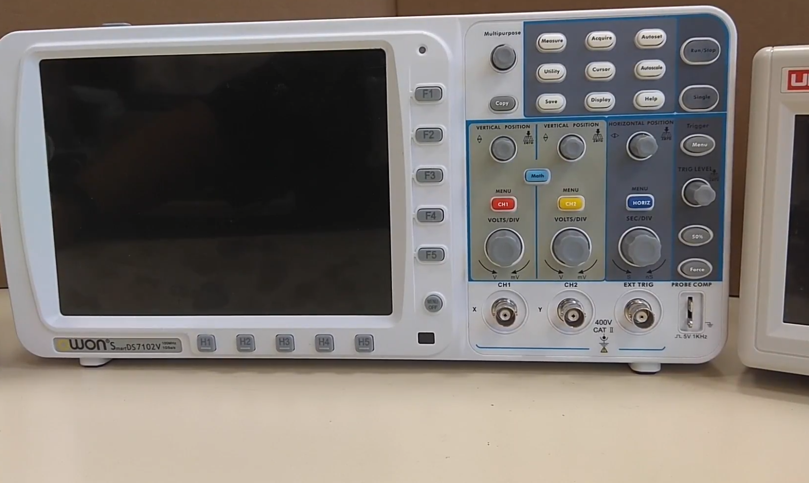 Lab Scope vs. Oscilloscope What’s the Difference? ElectronicsHacks