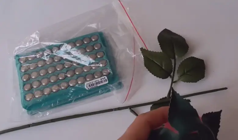 LR41 vs. LR44 Batteries: What is the Difference? - ElectronicsHacks