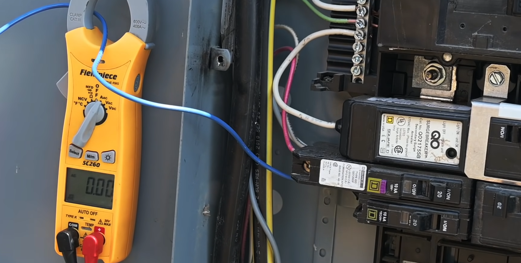 Why Is My Ground Wire Hot? ElectronicsHacks