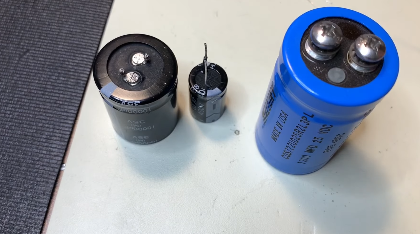 Do Capacitors Get Hot? ElectronicsHacks