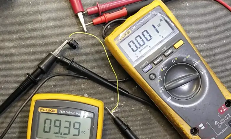 Does a Capacitor Have Polarity? - ElectronicsHacks