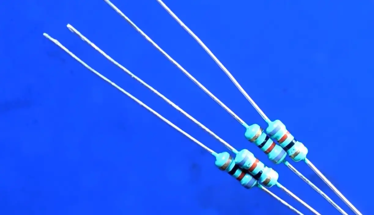 Does a Resistor Reduce Voltage? ElectronicsHacks