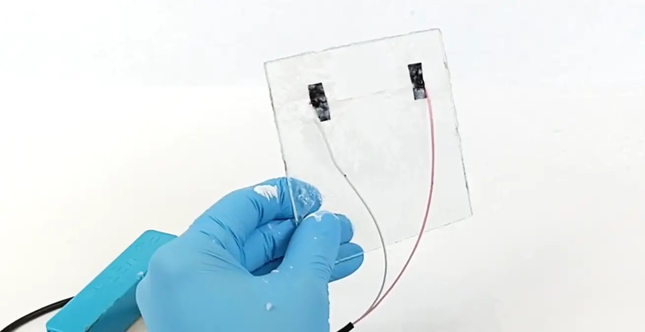Does Epoxy Conduct Electricity? ElectronicsHacks