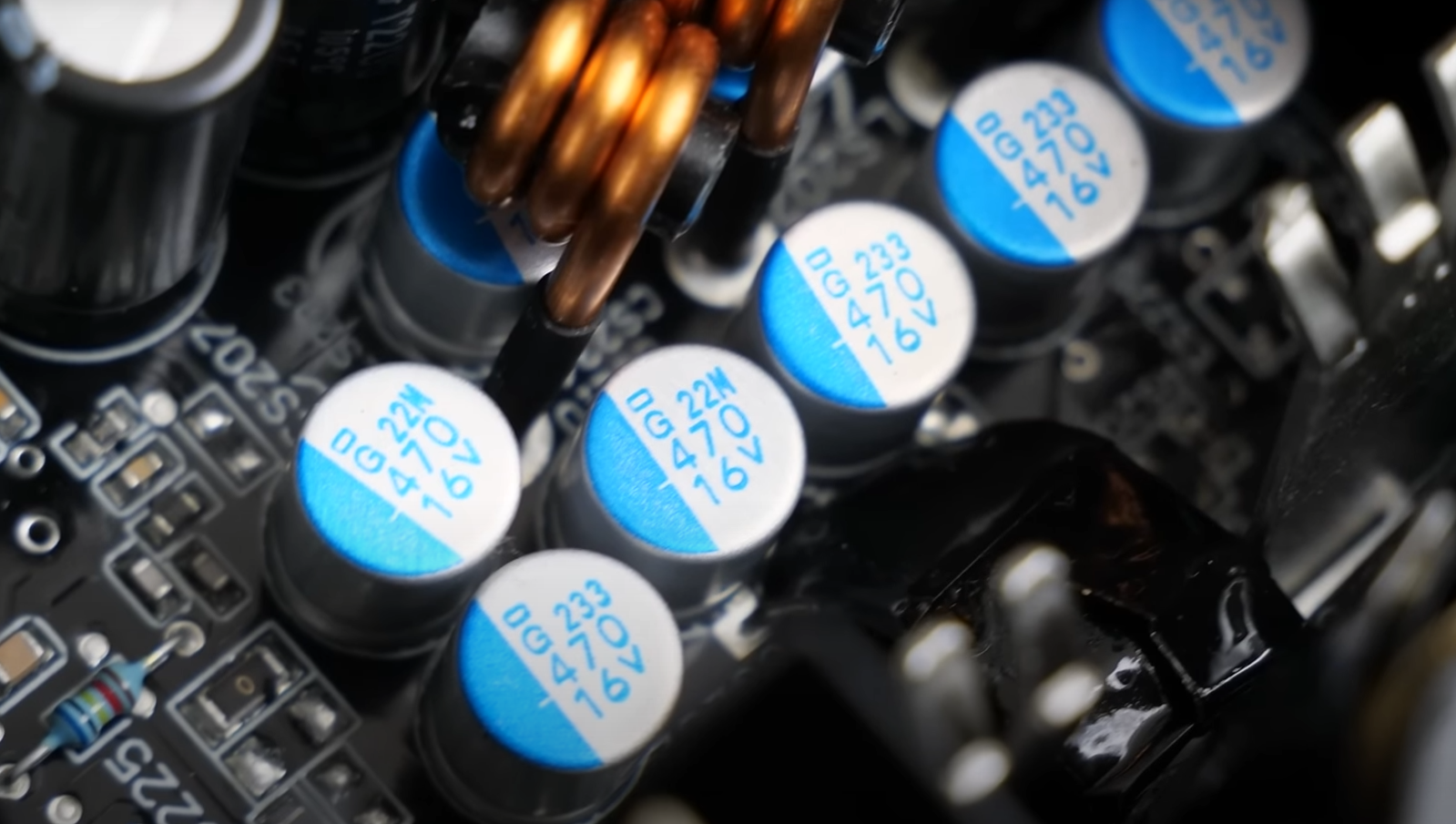 How Long Do Electrolytic Capacitors Last? ElectronicsHacks