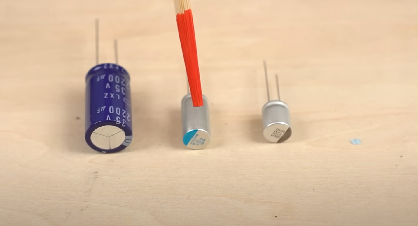 How Long Do Electrolytic Capacitors Last? ElectronicsHacks