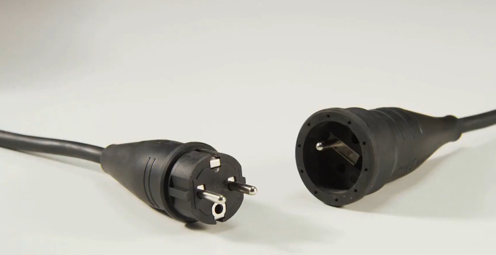 How Many Amps Can a 16Gauge Wire Handle? ElectronicsHacks