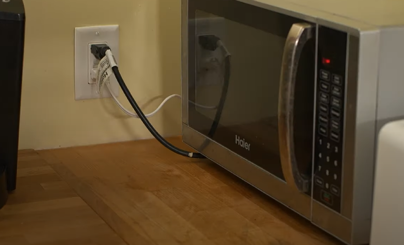 How Much Does It Cost to Replace a Circuit Breaker? ElectronicsHacks
