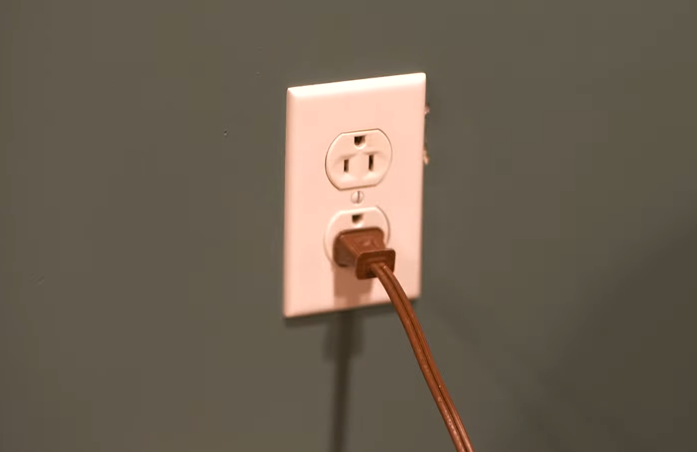 How Much Does It Cost to Replace a Circuit Breaker? ElectronicsHacks