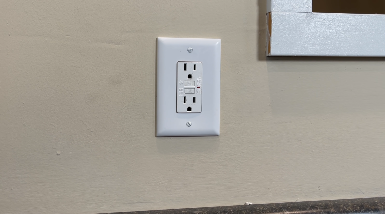 Line vs. Load GFCI What’s the Difference? ElectronicsHacks