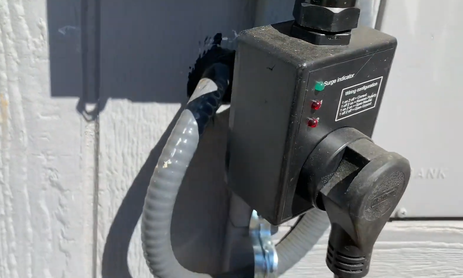 What Size Wire for a 30Amp Breaker? ElectronicsHacks