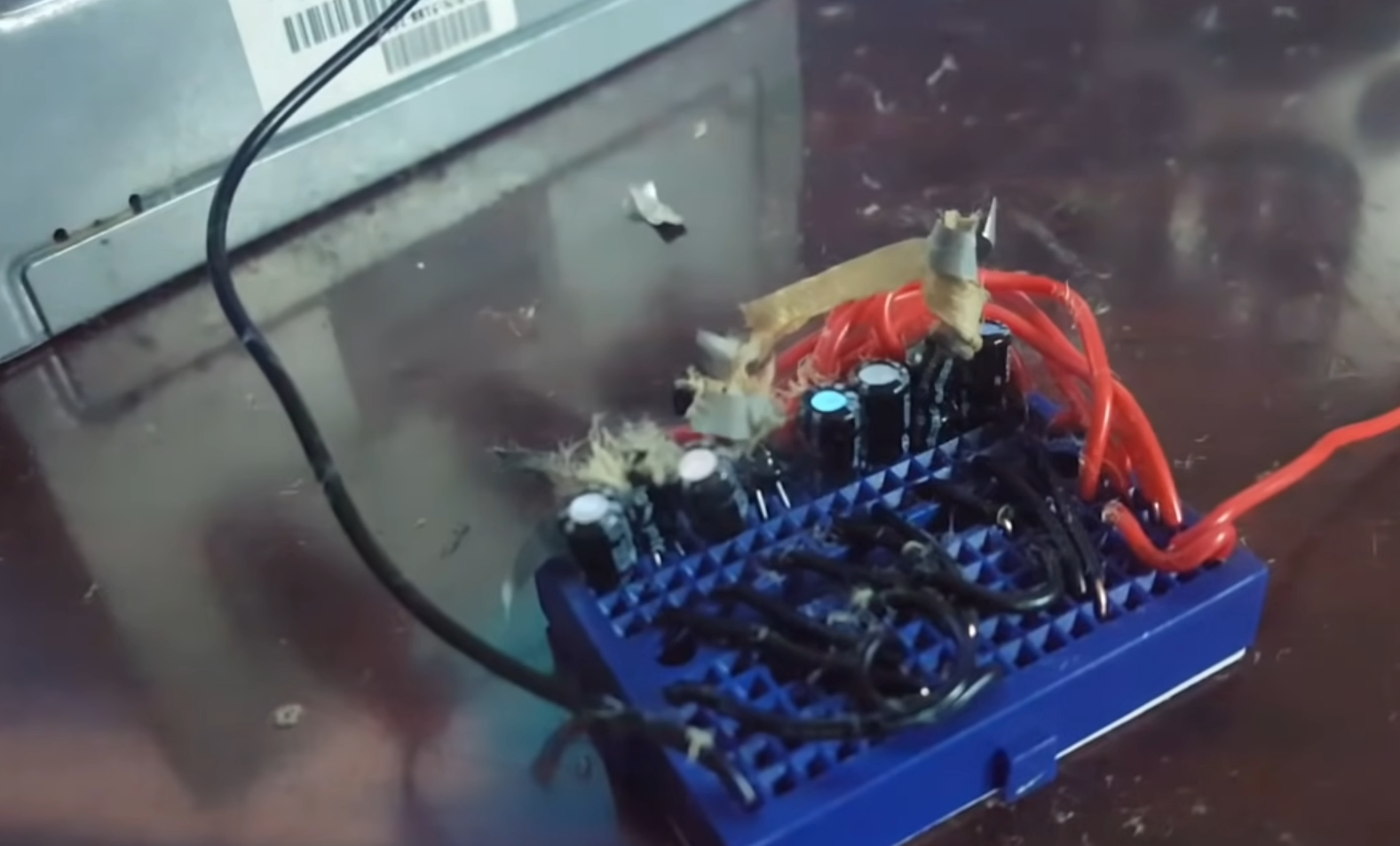 Why Do Capacitors Explode? ElectronicsHacks